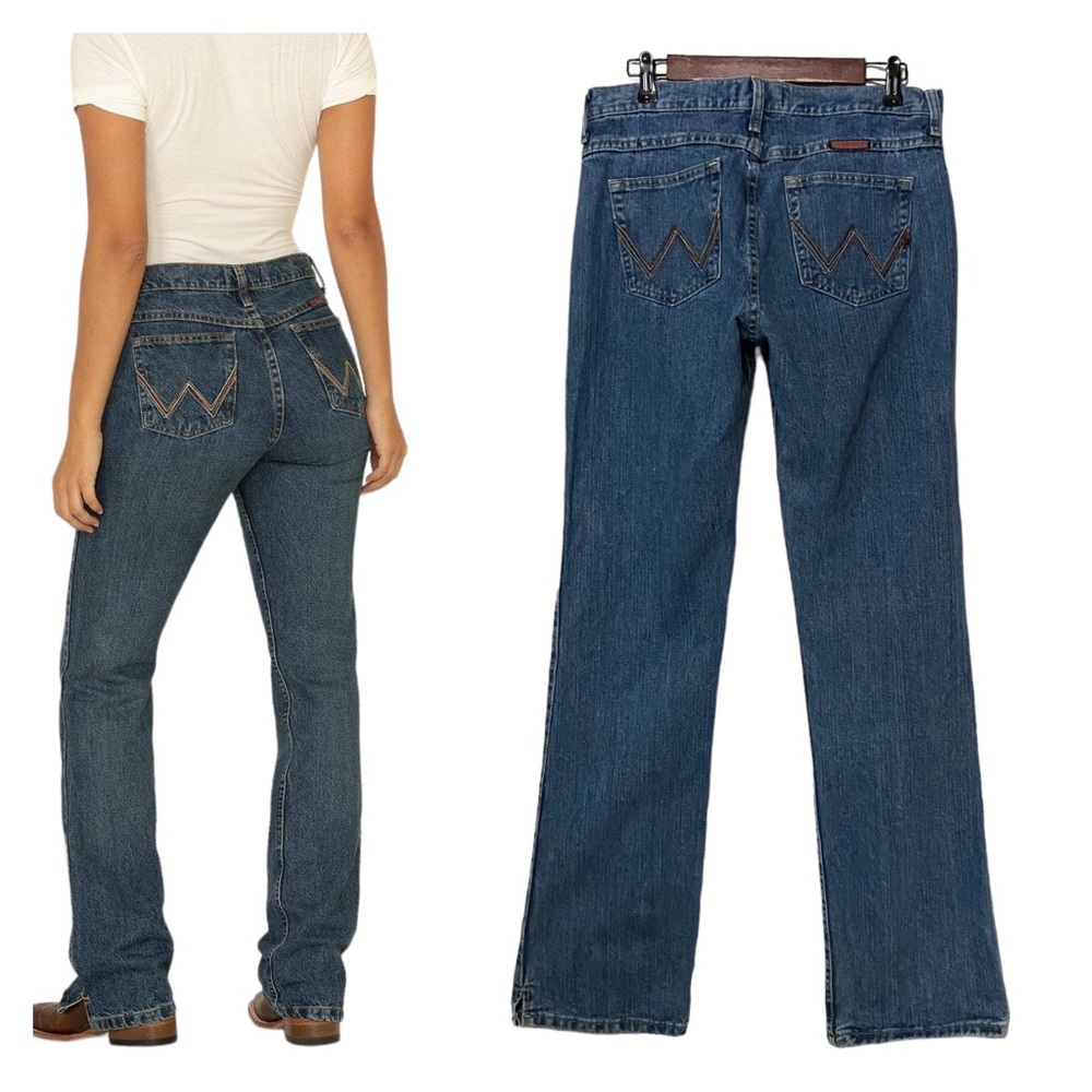 Wrangler Cash Ultimate Riding Cowgirl Cut Medium Wash Women’s Jeans Blue